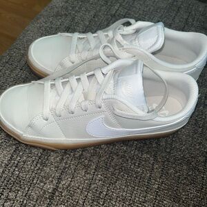 Nike Classic White Sneakers with Tan Sole